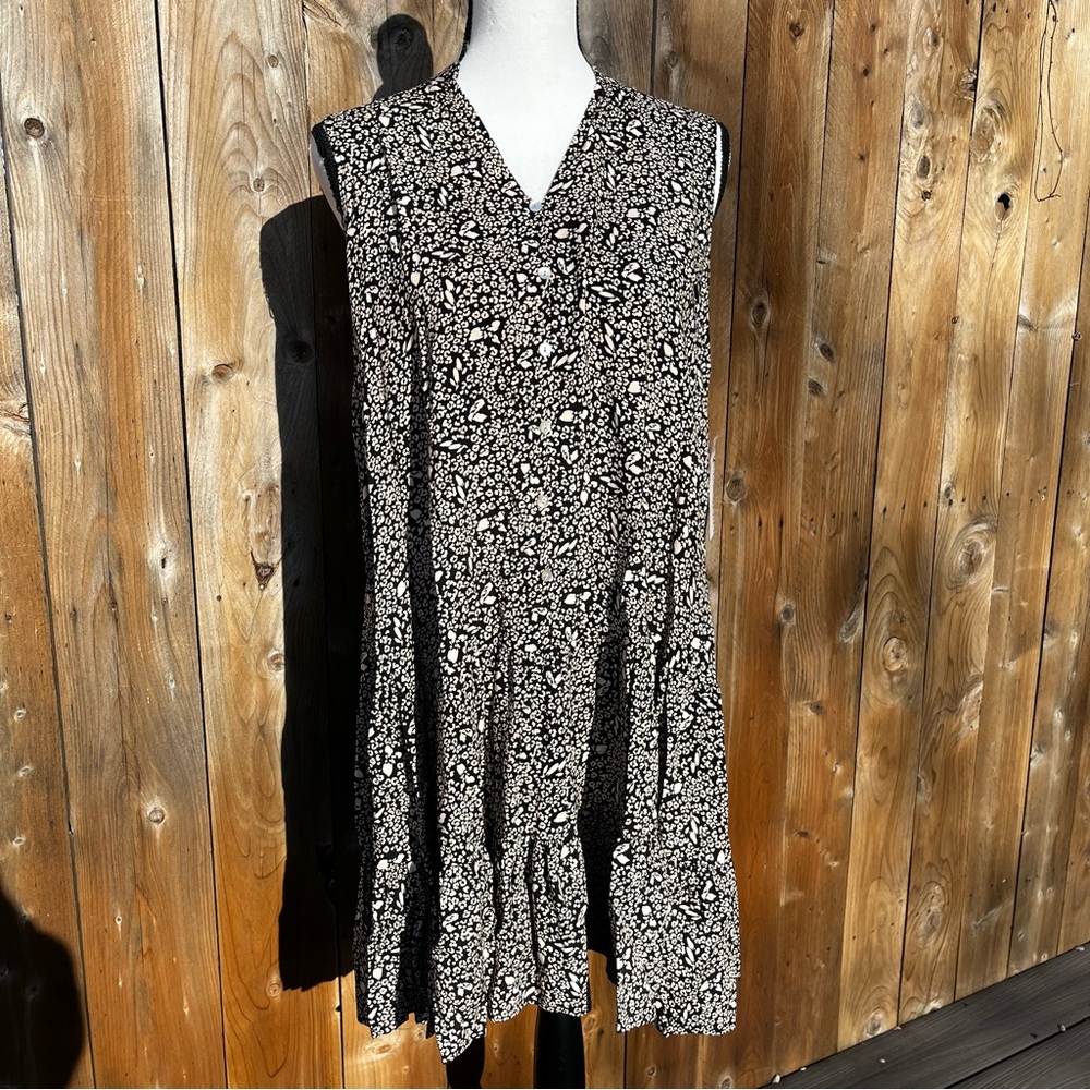 Brand New! Nine West Black and Cream floral Patterned Dress